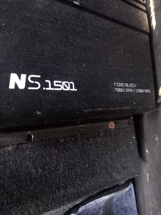 Vendo Subwoofer 500W + Amplificador 700W