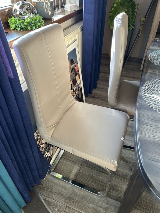 6 krzeseł do salonu