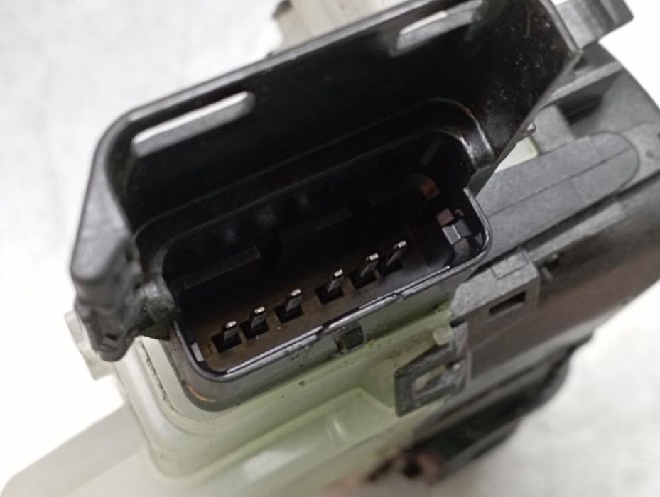 Fechadura / fecho porta trás esquerdo CITROËN C3 III (SX)