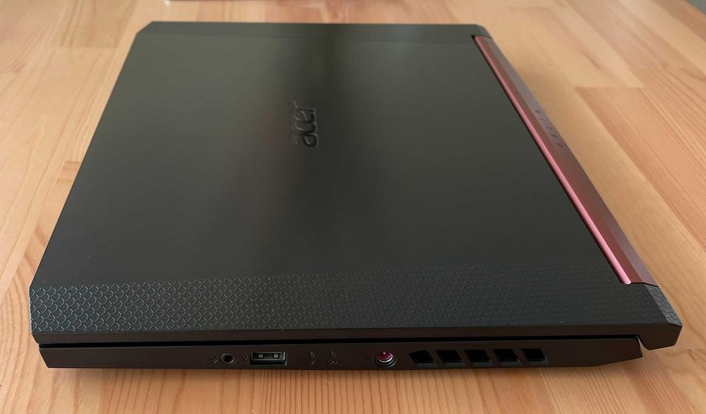 Portátil Gamer Acer Nitro 5 i5 9300H GTX 1650 24GB RAM