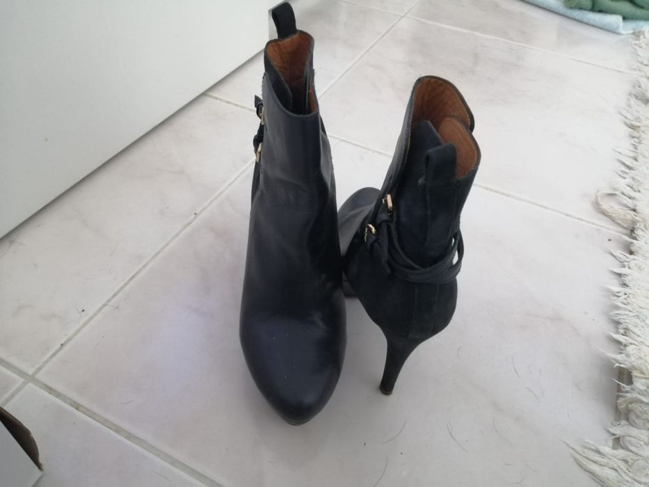 Botins Azuis em Pele Tam 40