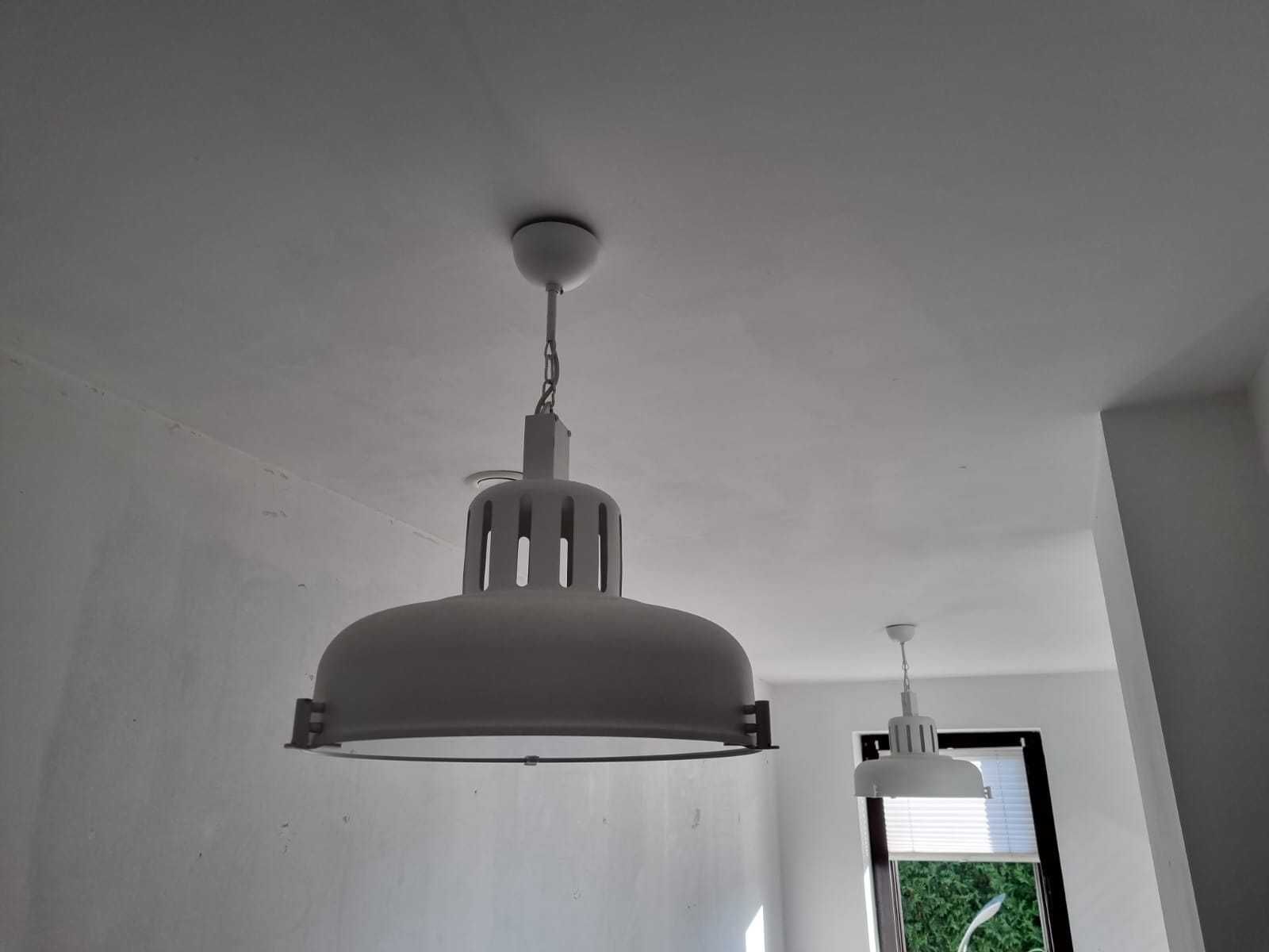 Lampy wiszące białe