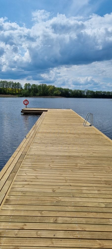 Budowa pomostów, tarasy, wbijanie pali, umocnienia brzegów