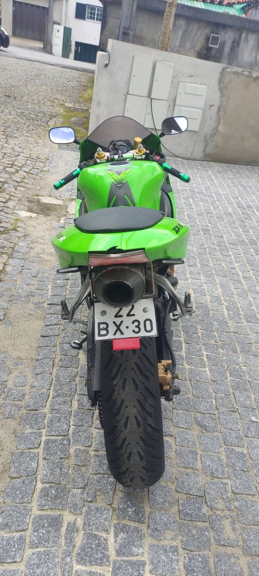Kawasaki Ninja ZXR