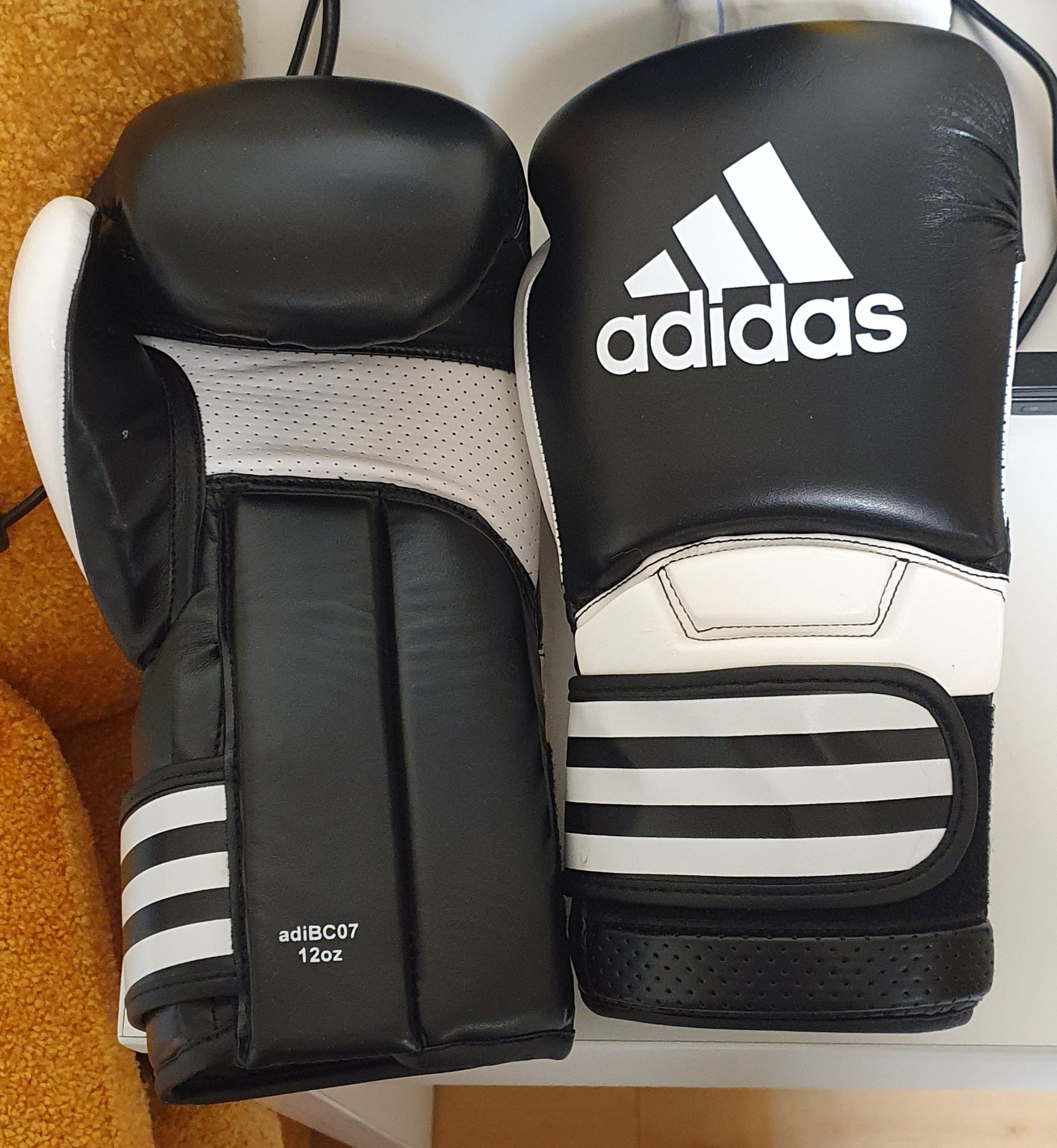 Перчатки боксёрские адидас Adidas adiBC07 рамер 12oz