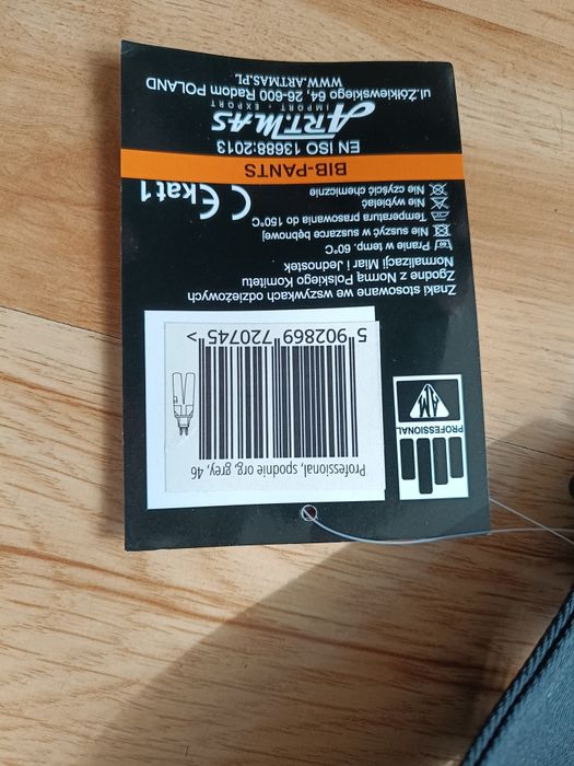 Sprzedam komplet ubrania roboczego. Bluza i  spodnie