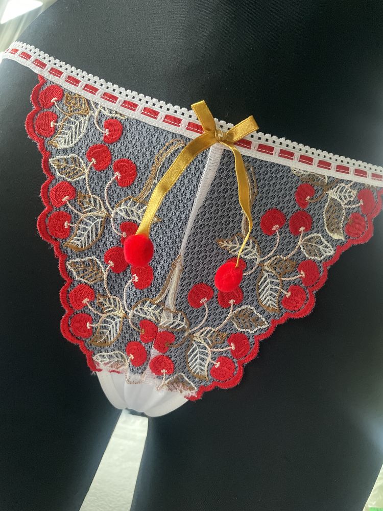 Stringi Miss Cherry r. M,L (389)