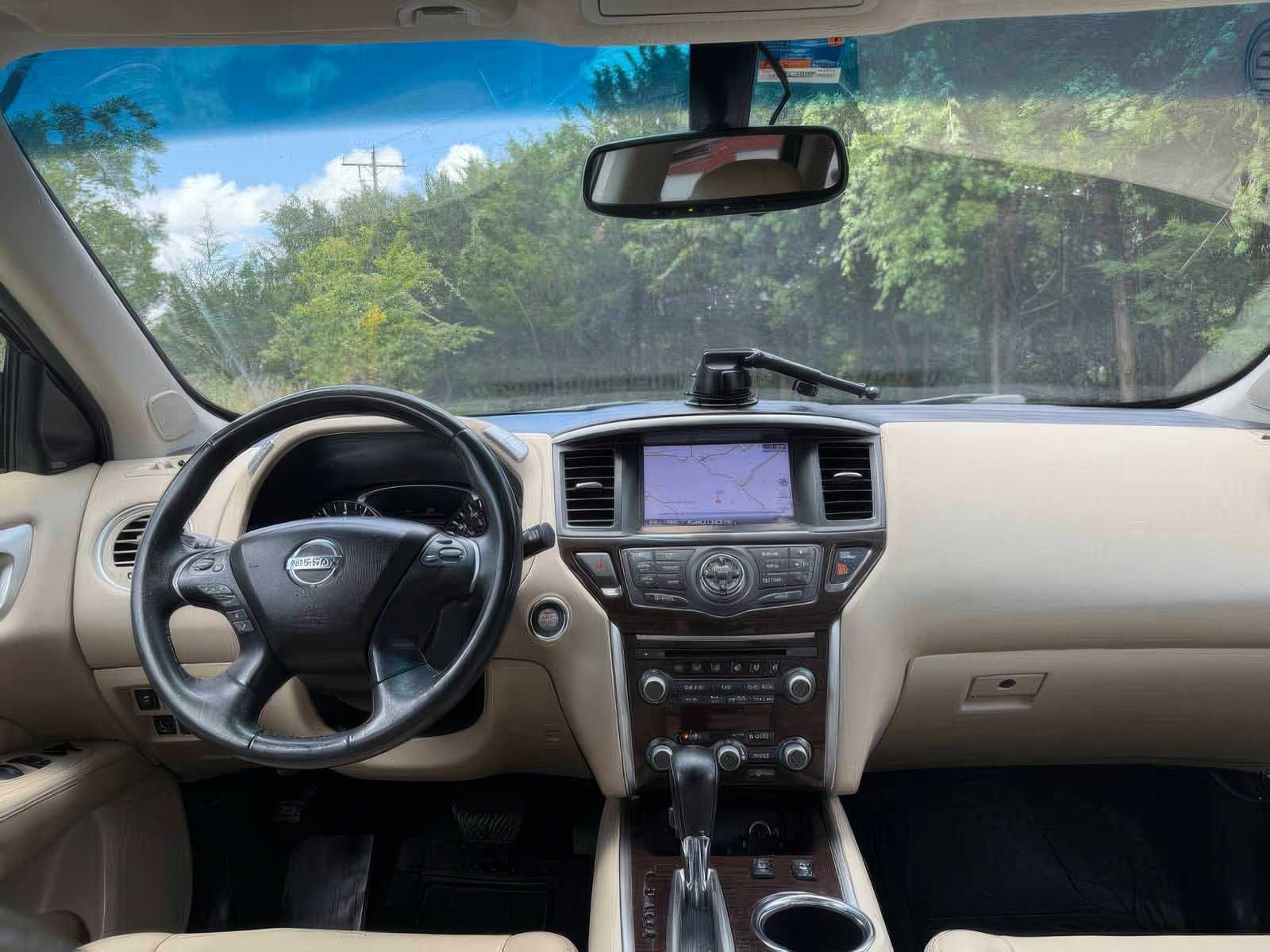 2016 Nissan Pathfinder SL
