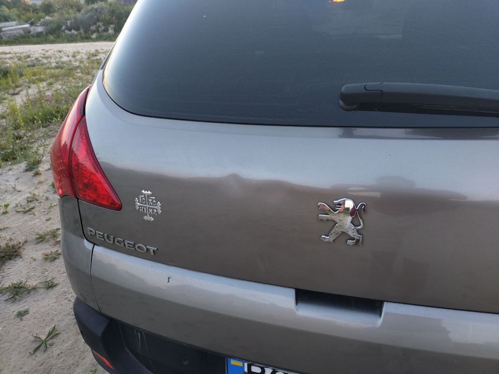 Peugeot 3008 2010р 1.6 дизель