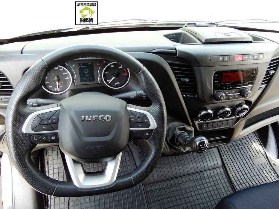 Wynajem Busa dostawcze Plandeka blaszak kontener Winda 8-12epl