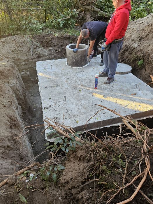 szambo kanał przydomowa oczyszczalnia ścieków zbiornik betonowy