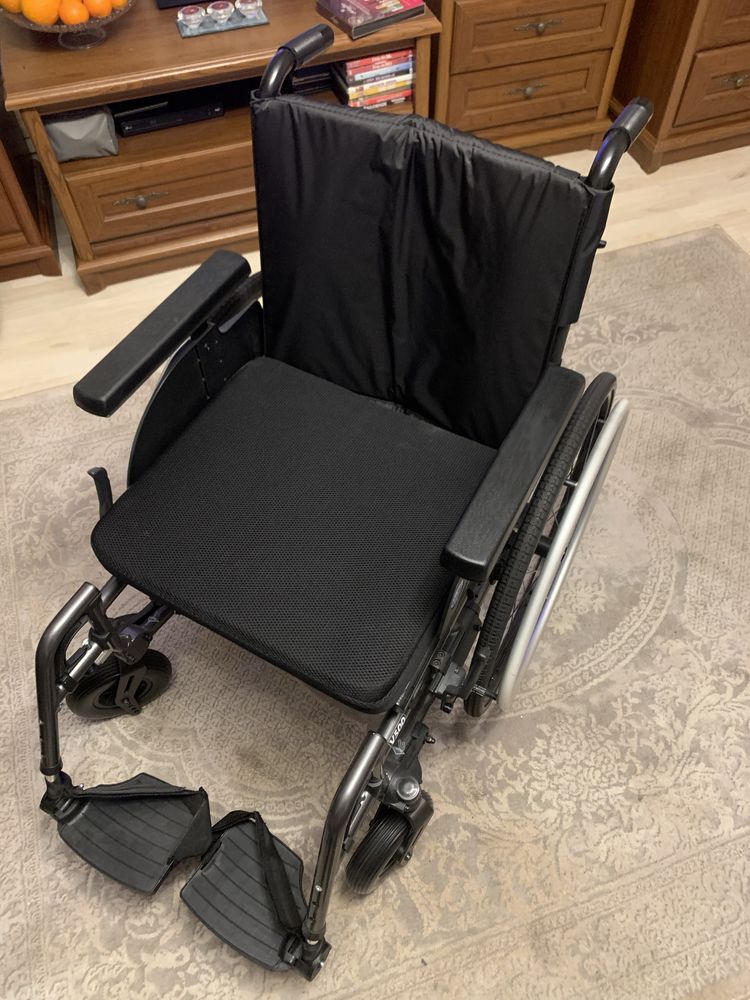 Wózek inwalidzki lekki V500 Vermeiren