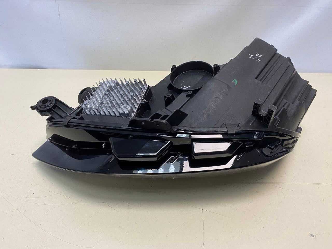Prawa Lampa Reflektor AUDI A4 B9 Lift Full Led