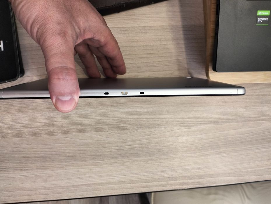 Планшет 10" Lenovo Tab M10 HD 4/64 SIM 4G