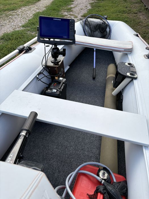 Комплект лодка+ мотор+ехолот(KOLIBRI,MERCURY,LOWRANCE)