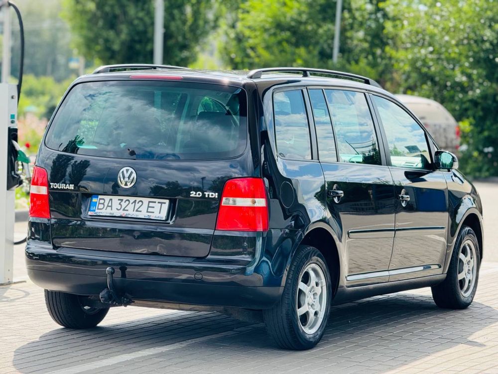 Volkswagen Touran 2.0 дизель автомат