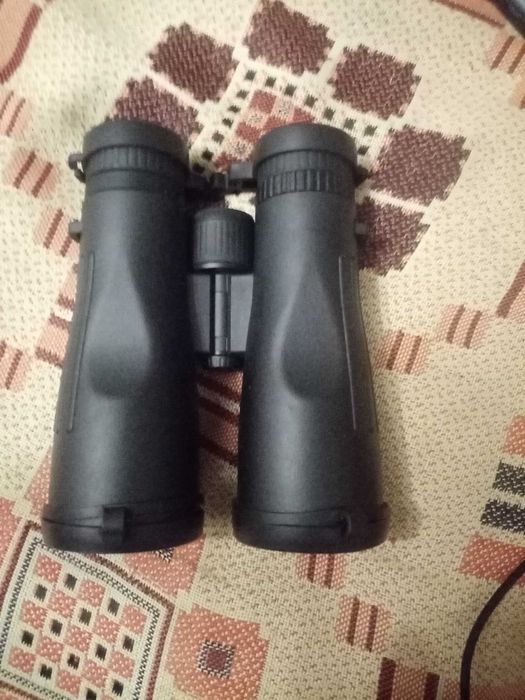 Міцний бінокль з культової серії Bushnell Legend