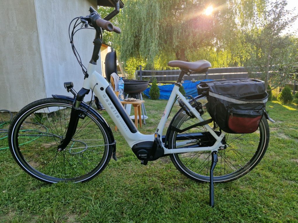 Rower elektryczny Gazelle Grenoble c7