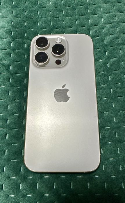 Продам iPhone 16 Pro 128GB Natural Titanium