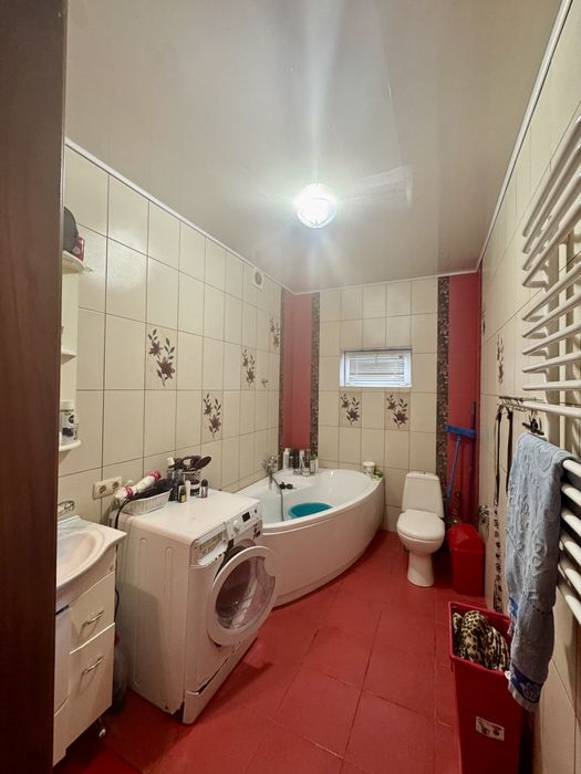 Продаж будинку Лісневицька