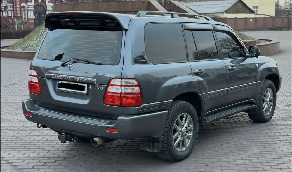 Продам ЛЕГЕНДУ Toyota Land Cruiser 100 2004 4.7 газ