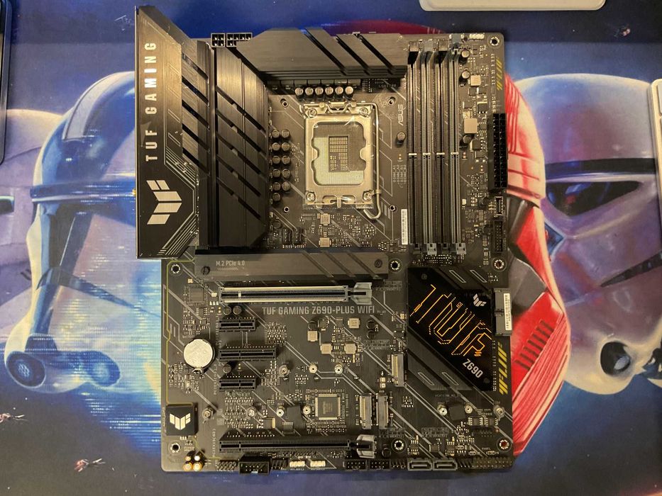 Материнська плата ASUS TUF Gaming Z690-Plus D4 DDR4