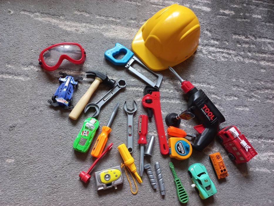 Інструменти для малечі