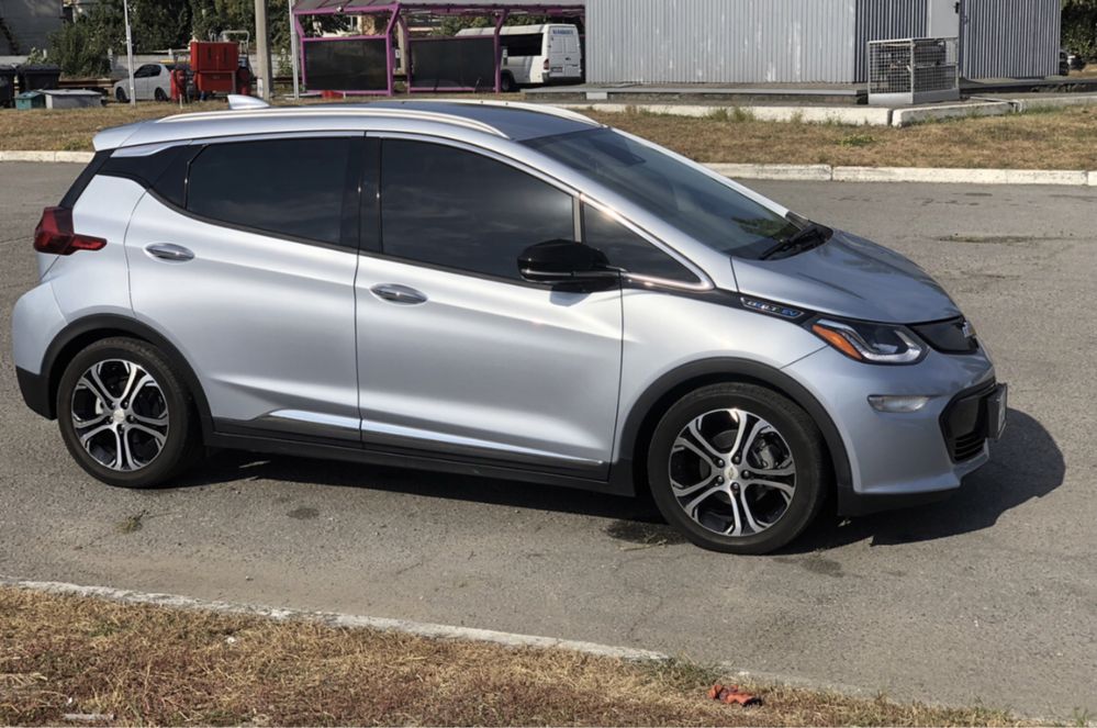 Продам Chevrolet Bolt Premier