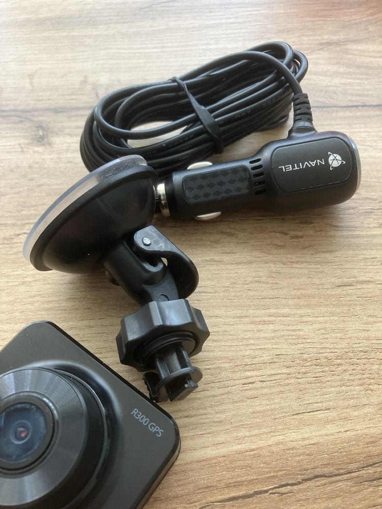 Wideorejestrator Navitel R300 GPS