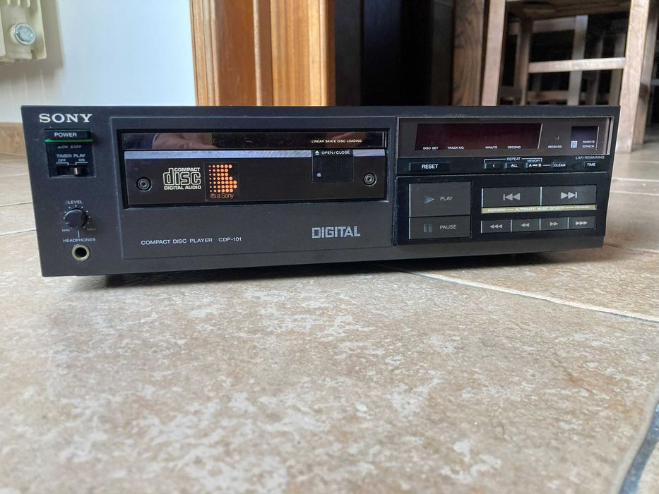 Leitor CDs Sony CDP-101