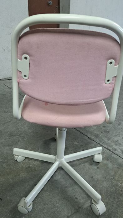 Secretaria + cadeira de criança excelente material