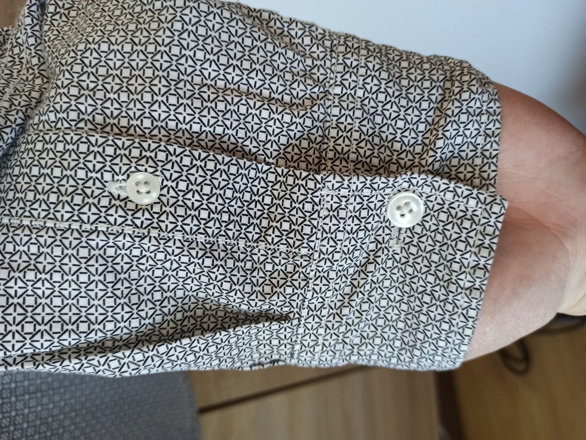 Koszula męska w drobne geometryczne wzory. XL. Takko Fashion.