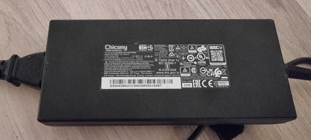 MSI Katana GF76 12UE-691PL, 17cali,  i7 12gen., 32GB, RTX 3060, 1,5TB