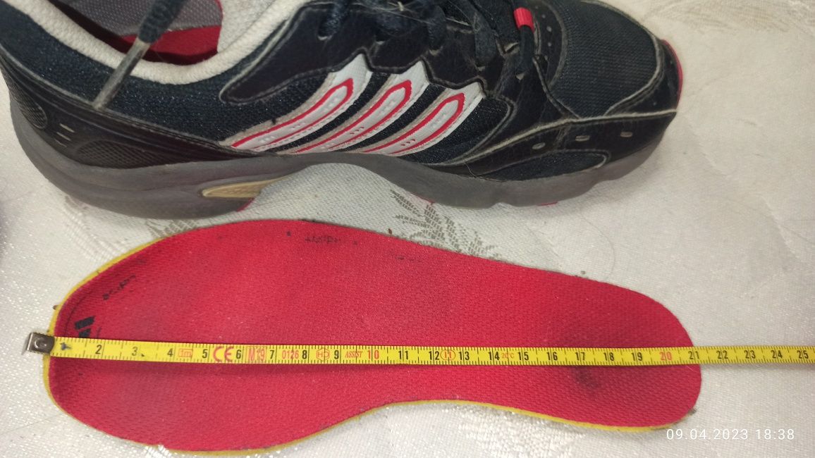 Кроссовки для мальчика Adidas.   Разм. 33. ( 21 см).