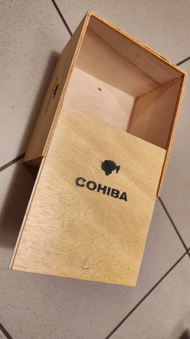 Pudełko po cygarach Cohiba