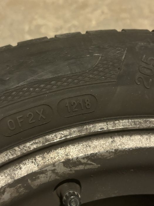 Felgi z oponami letnimi 205/55/16