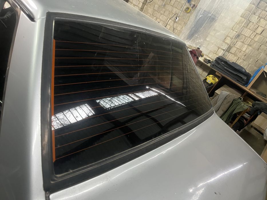 Сколо Дверей форточки задні Ваз 2108-15 2110-12 Пріора є різні