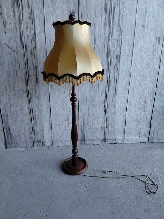 lampa stojąca podłogowa / 243