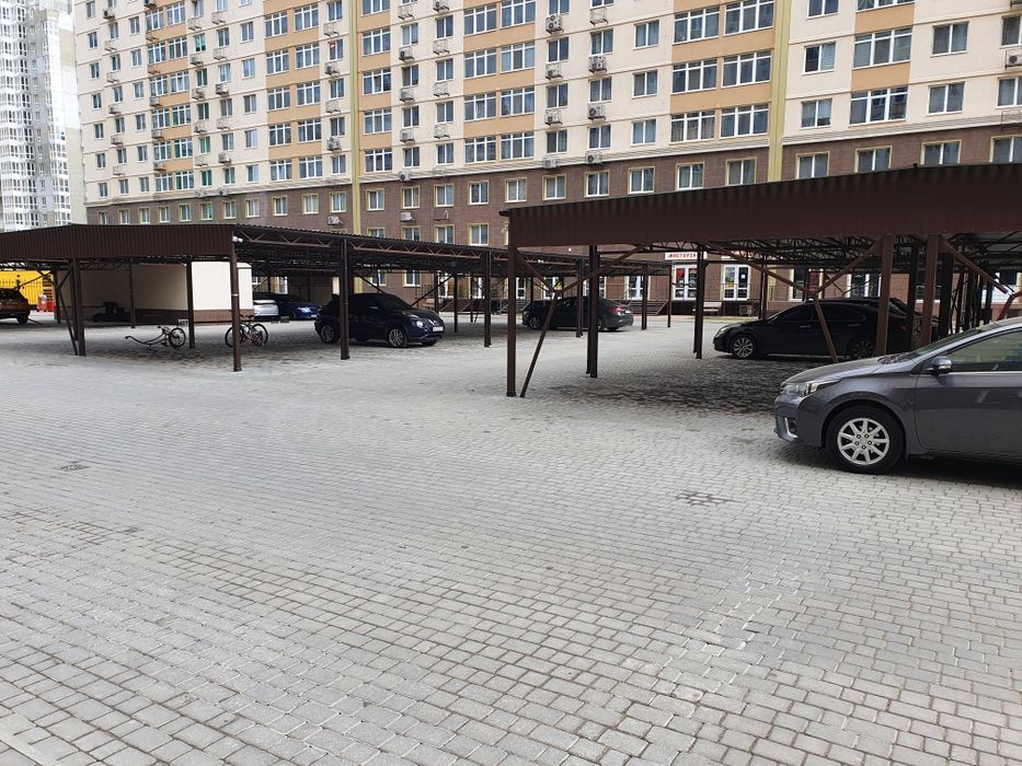 Сдам паркоместо,паркинг,посуточно