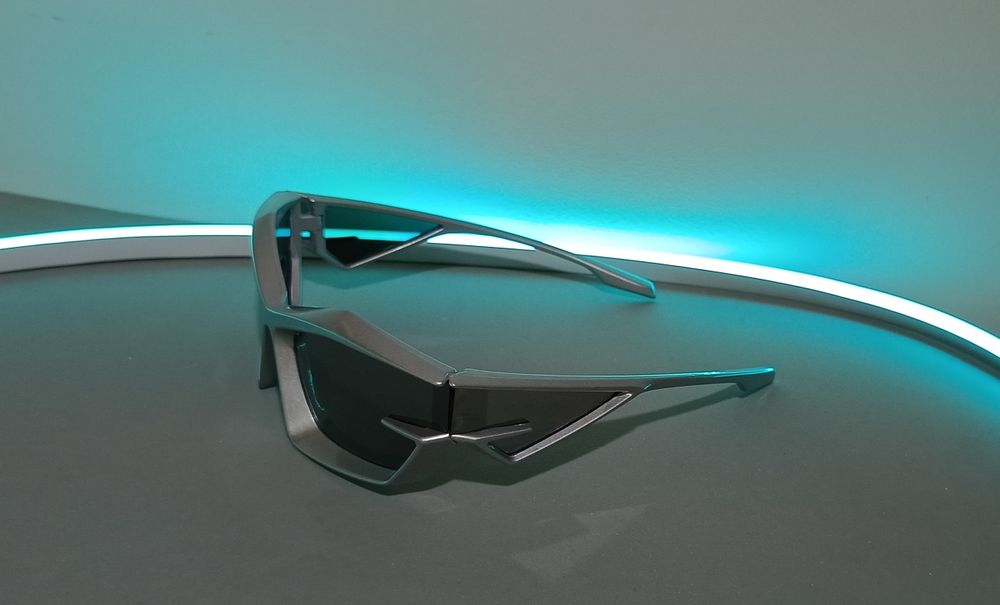 Nowe srebrne futurystyczne okulary przeciwsłoneczne  y2k