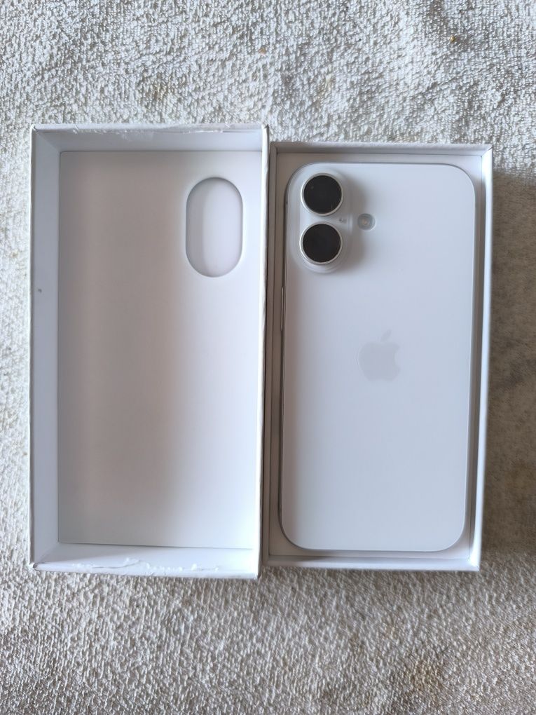 IPhone 16 128GB Branco – Quase Novo!
