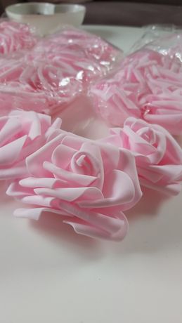Róże piankowe 8 cm kolor pudrowy róż