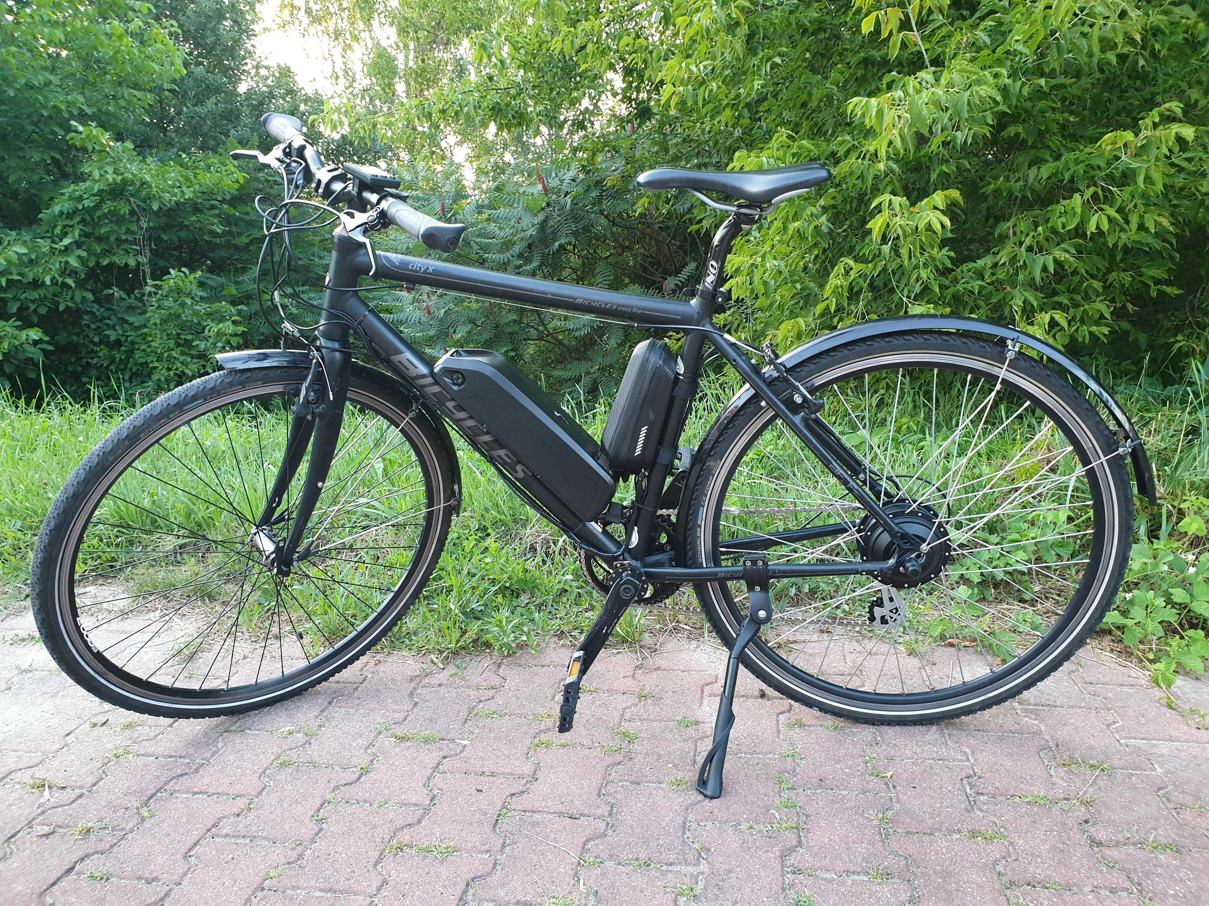 Rower Elektryczny 28 cali miejski trekking lekki 250 W