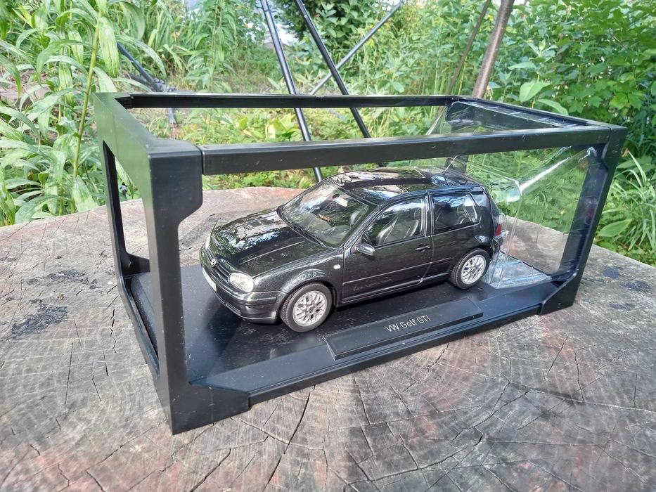 VW Golf IV GTi Norev