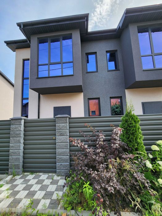 Вітаю! Продаж Будинок_дуплекс, альтернатива квартирі!