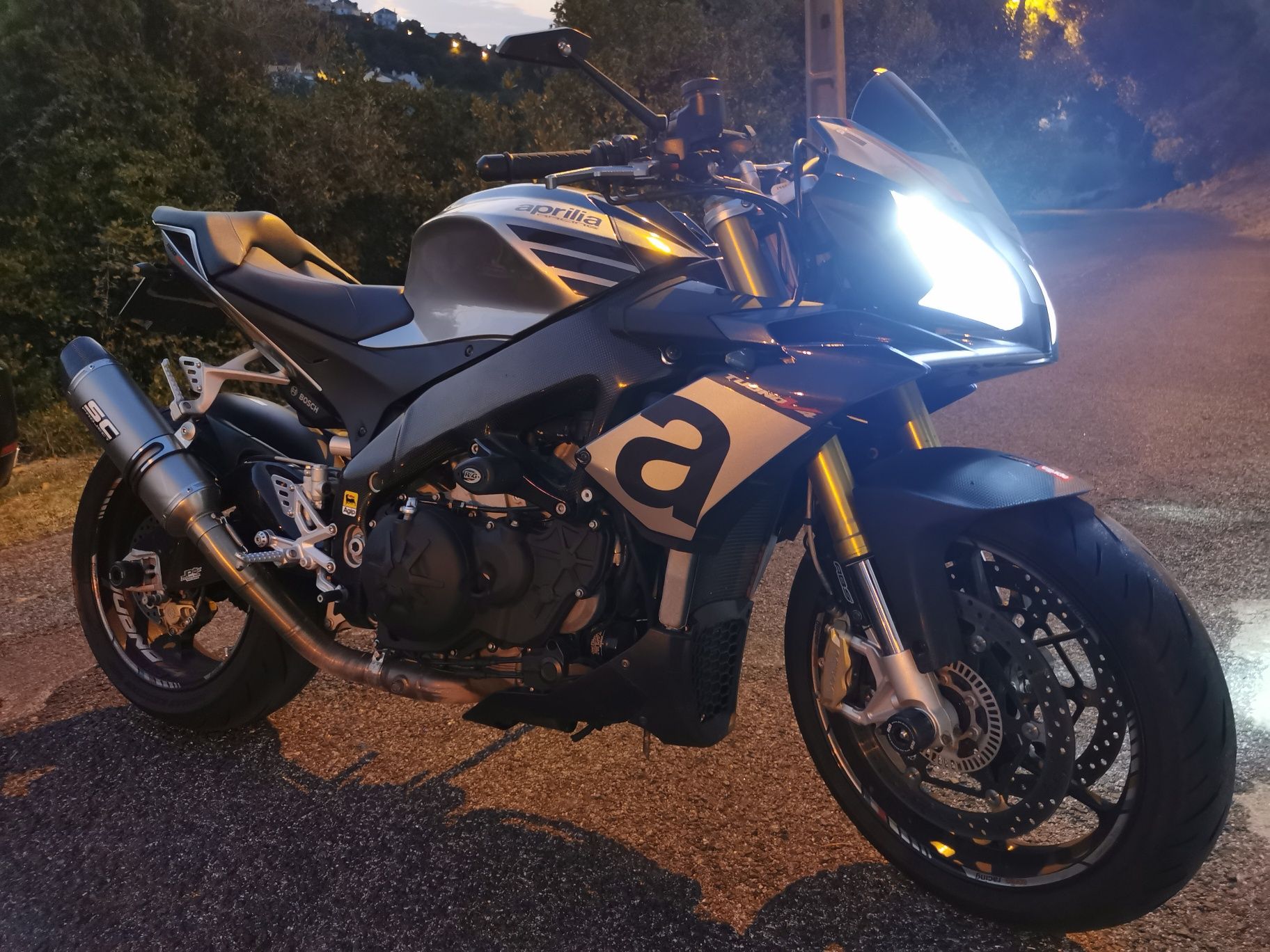 Aprilia Tuono V4 1100RR