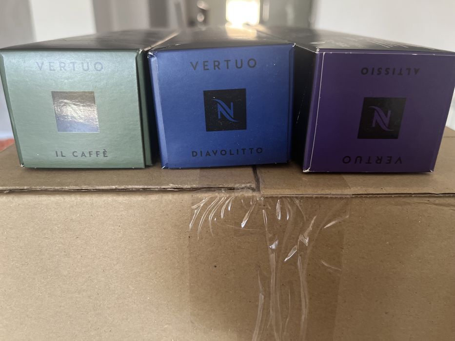 Maquina nespresso vertuo pop preta + 30 capsulas de cafe