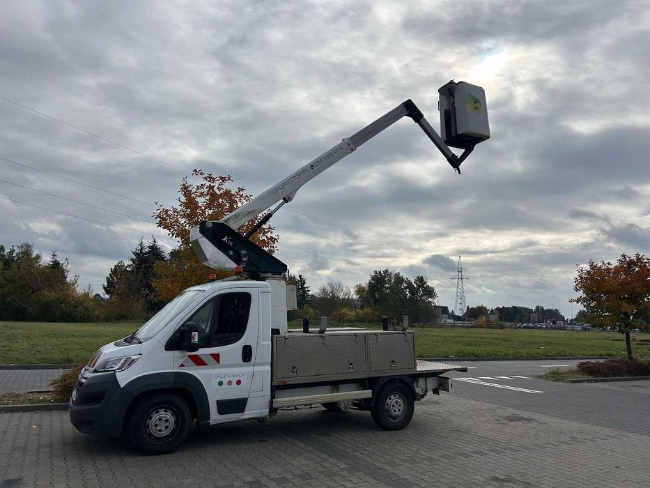 Podnośnik koszowy / zwyżka wynajem 12 m z operatorem