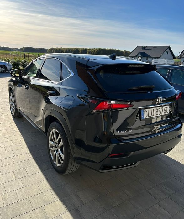 Piękny Lexus NX300h 4x4. HYBRYDA