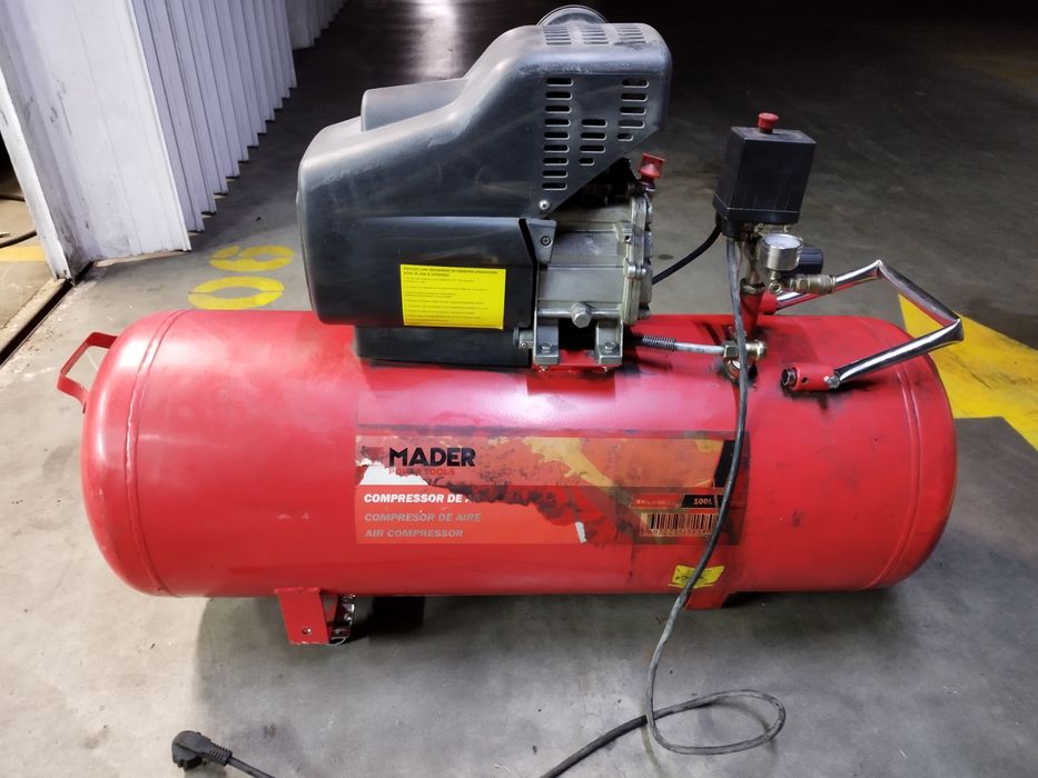 Compressor de Ar Mader 100L